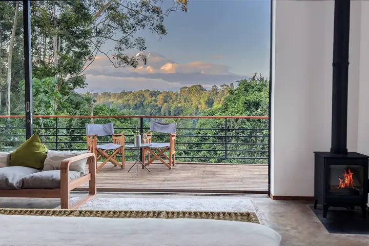 Kaliwa Lodge